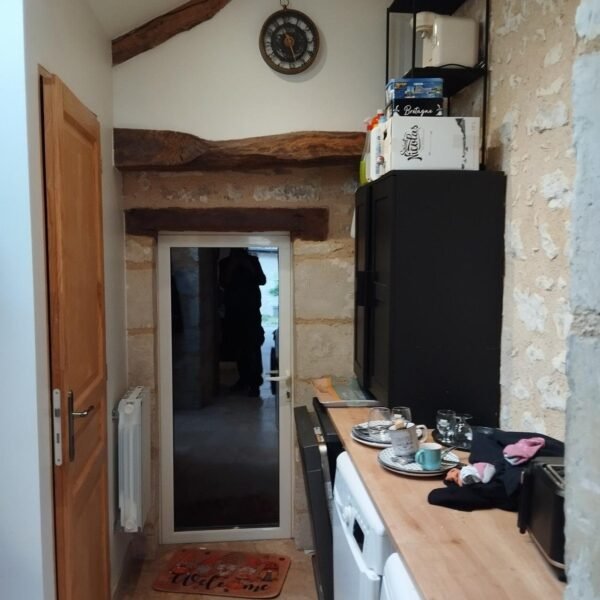 Buanderie en pierre apparente